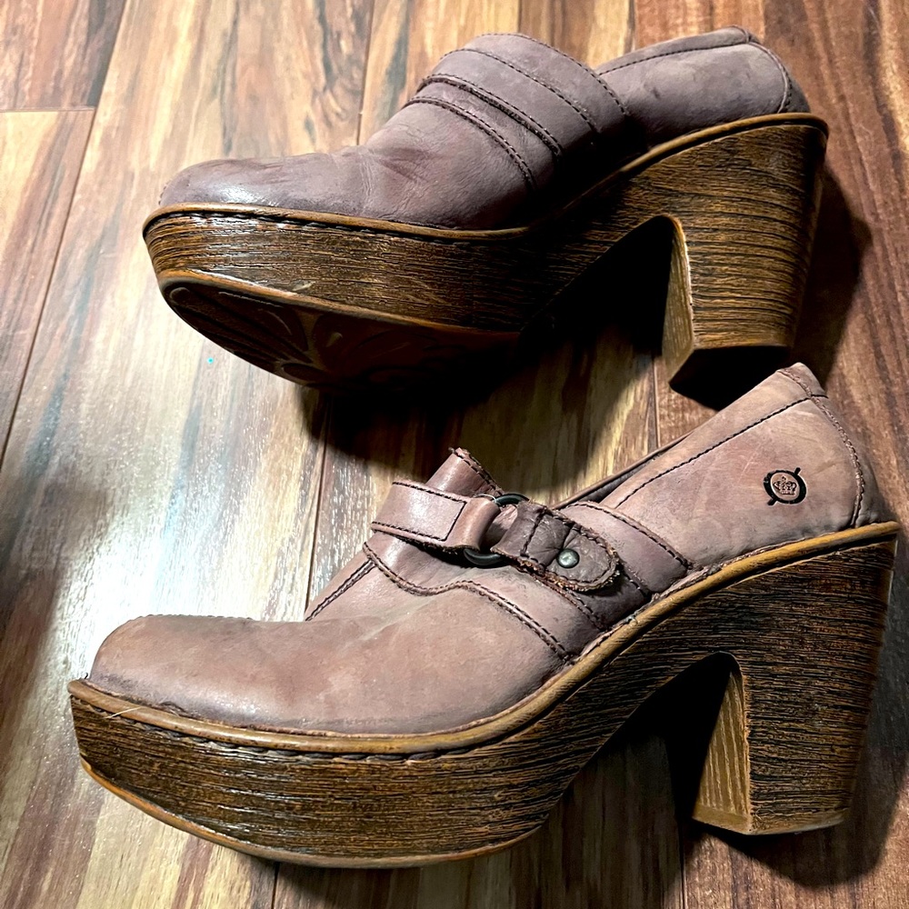 Born Clogs